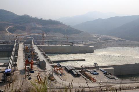 Lào nhất trí bán 5000 MW điện cho Việt Nam