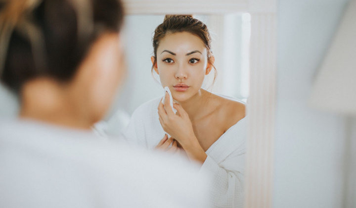 7 thói quen xấu đang ''hủy hoại'' làn da mà bạn không ngờ đến