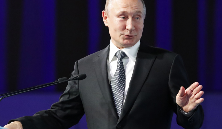 Tin ảnh: Ông Putin có ý gì?