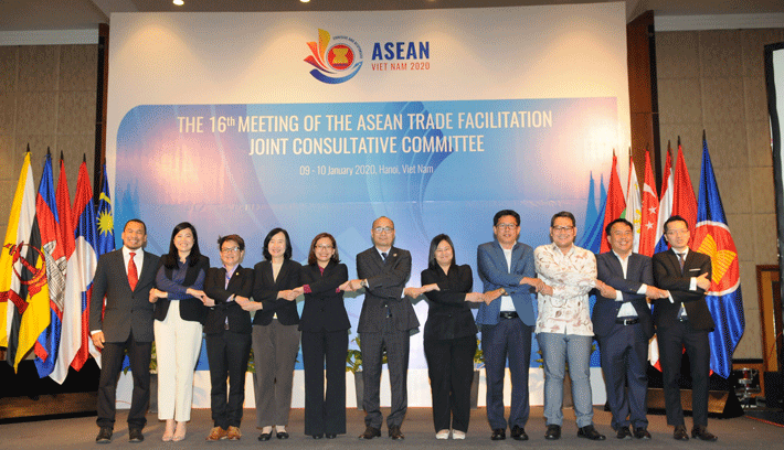 Năm Chủ tịch ASEAN 2020: Cắt giảm 10% chi phí giao dịch thương mại nội khối vào năm 2020