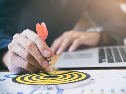 Tác động của Tiếp thị nội bộ và Định hướng thị trường đến sự gắn kết với tổ chức trong ngành khách sạn tại thành phố Hồ Chí Minh