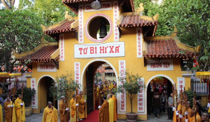 Đi lễ chùa thế nào cho đúng không phải ai cũng biết