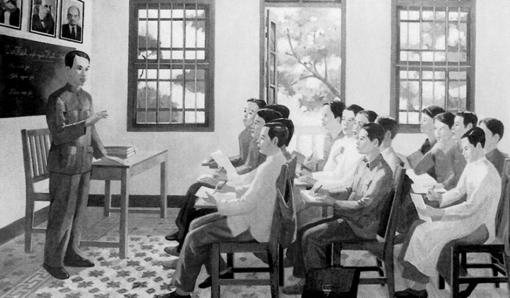 Người quyết định con đường cách mạng Việt Nam 90 năm qua.