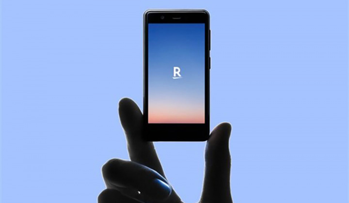 Thú vị chiếc điện thoại tí hon được sản xuất bởi "gã khổng lồ" viễn thông Nhật Bản