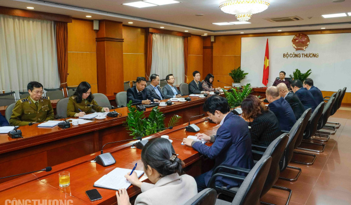 Ngành Công Thương vừa quyết tâm chống dịch, vừa giữ vững mục tiêu tăng trưởng kinh tế