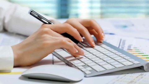 Investigating students’ intention towards taking for the Certified Public Accountant (CPA) examination in Vietnam