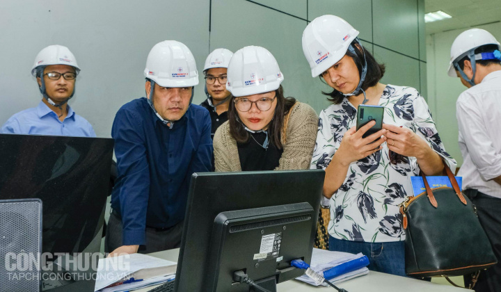 Tăng cường minh bạch thông tin về môi trường tại nhà máy nhiệt điện