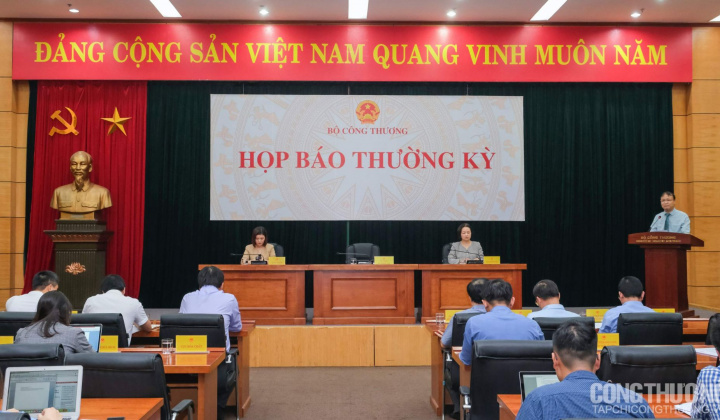 Bộ Công Thương giải đáp nhiều vấn đề tại họp báo thường kỳ