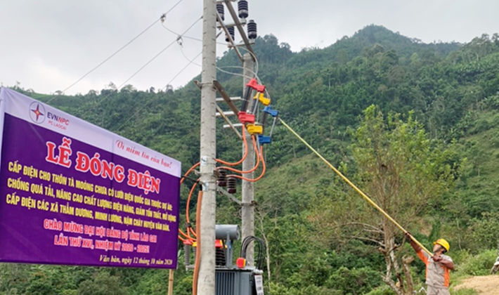 PC Lào Cai: Đưa điện về Tà Moòng