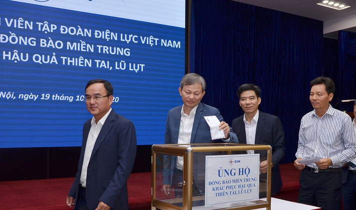 EVN chung tay ủng hộ đồng bào miền Trung