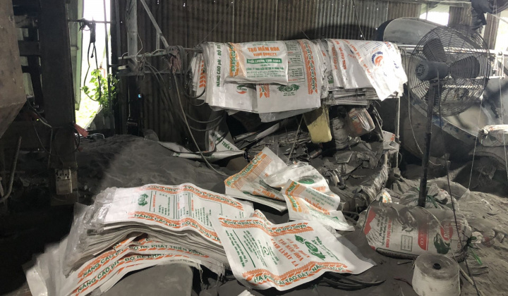 Phát hiện số lượng cực lớn phân bón giả tại Đồng Nai