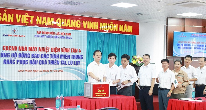 Nhà máy Nhiệt điện Vĩnh Tân 4 hỗ trợ đồng bào miền Trung khắc phục lũ lụt