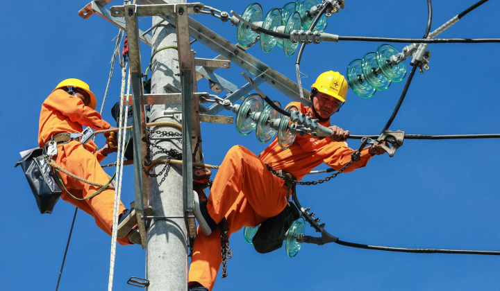 Đảm bảo mục tiêu cung cấp đủ điện cho phát triển kinh tế - xã hội