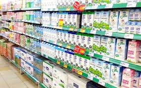 Doanh nghiệp sữa ‘thích ứng" với cuộc chiến nội - ngoại