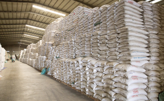 Ban hành qui chuẩn kĩ thật đối với gạo tẻ dự trữ quốc gia