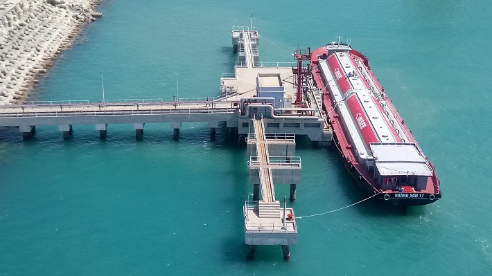 Công ty Nhiệt điện Vĩnh Tân: Lần đầu tiên xuất tro bay bằng đường biển