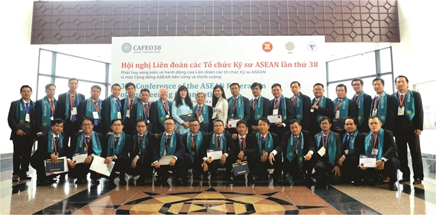 Thêm 44 kỹ sư Tổng công ty Điện lực TP.HCM nhận Chứng chỉ kỹ sư chuyên nghiệp ASEAN