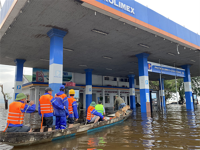 Công đoàn Petrolimex: Hơn 200 triệu đồng chia sẻ khó khăn cùng cán bộ công nhân viên vùng lũ