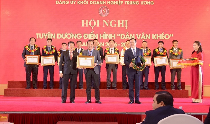 Điện sáng mãi trên dòng Đà Giang