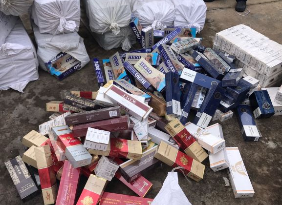 Tiêu hủy trên 23.000 bao thuốc lá nhập lậu bị tịch thu