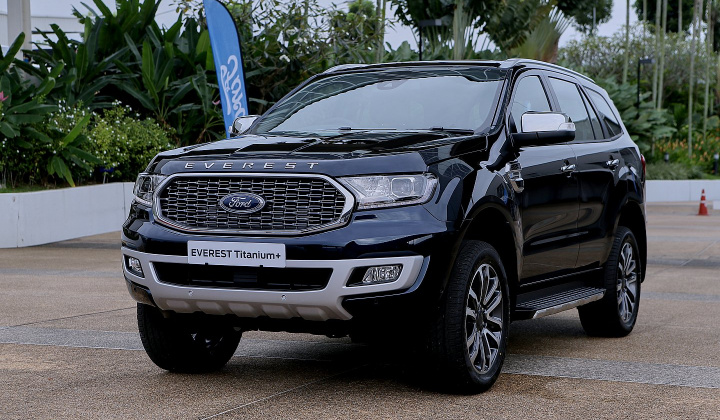 Giá xe Ford Everest giảm mạnh tại đại lý, 'cú đấm' giành doanh số tháng cuối năm 2020