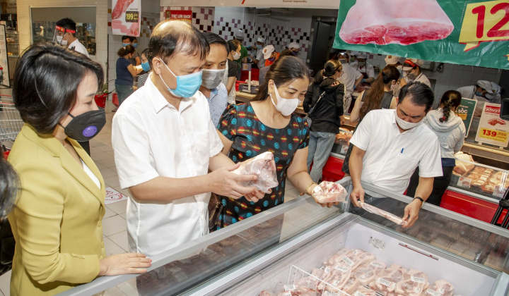 Bộ Công Thương: Theo dõi sát diễn biến giá thịt heo phục vụ Tết