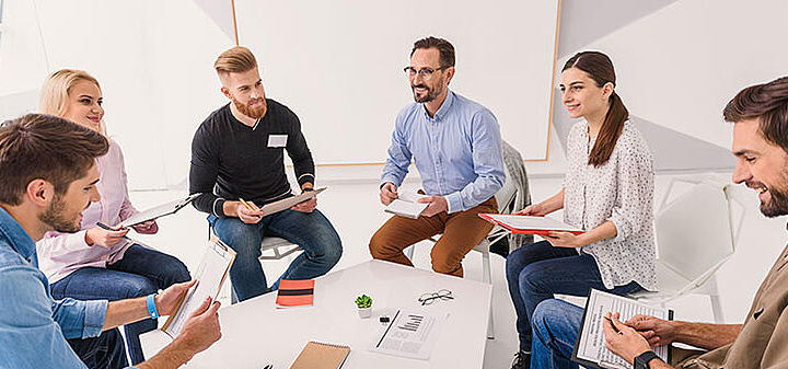 Using role-play to enhance the oral communication performance of non-English major freshmen at Van Lang University