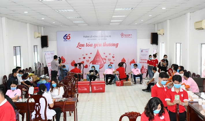 Tổng Công ty Điện lực miền Nam: Người lao động hưởng ứng "Tuần lễ hồng EVN 2020"