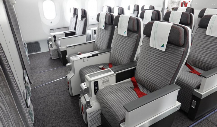 “Vũ khí bí mật” bảo vệ chất lượng không khí sạch ngang phòng phẫu thuật trên khoang máy bay