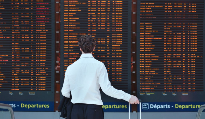 Dịch Covid-19 khiến thế giới huỷ hơn 200.000 chuyến bay, giá nhiên liệu bay xuống thấp kỷ lục