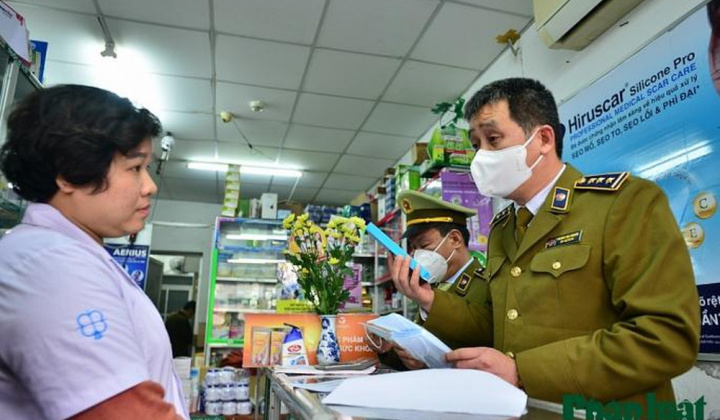 Dịch COVID-19: Tạm giữ trên 52.200 chiếc khẩu trang trong ngày 24/2
