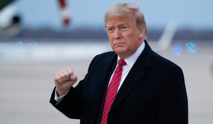 [Tin ảnh] Ông Trump chi tiền khủng chống Covid-19