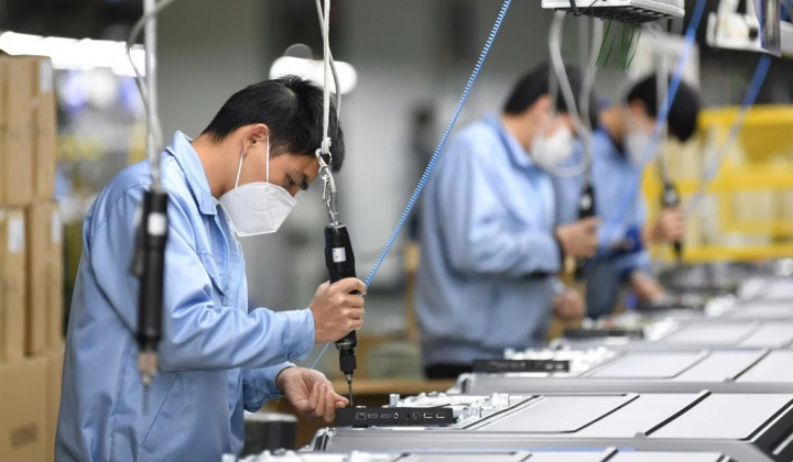 Bất chấp rủi ro dịch bệnh, Trung Quốc đẩy nhanh quá trình tái khởi động nền kinh tế