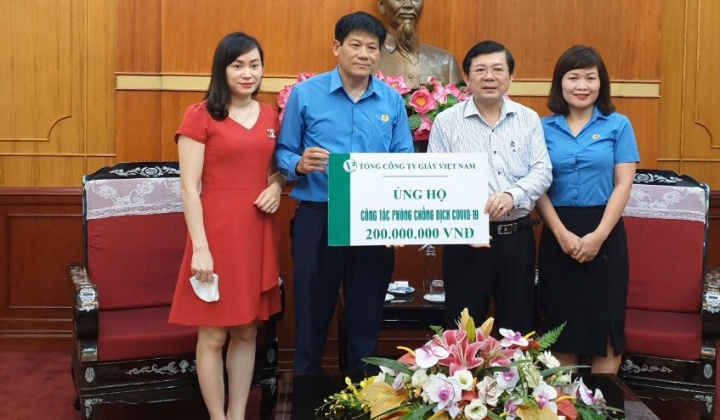 Người lao động Tổng công ty Giấy đóng góp 200 triệu đồng chống dịch Covid-19
