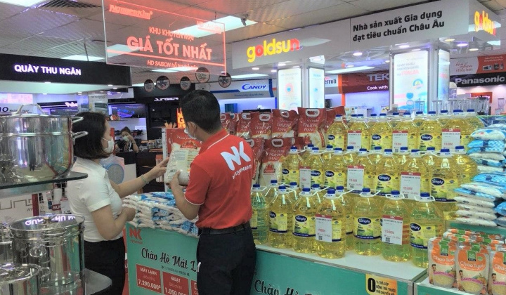 Nguyễn Kim mở bán hàng hóa thiết yếu, giải tỏa áp lực cho Big C mùa dịch