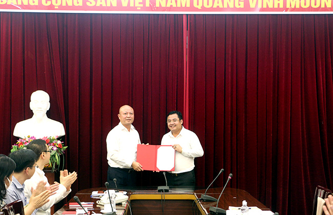 Ông Phùng Quang Hiệp giữ chức Phó Bí thư Đảng ủy Tập đoàn Hóa chất Việt Nam