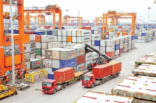 Chịu tác động không nhỏ từ Covid-19, Việt Nam vẫn xuất siêu 2,8 tỉ USD
