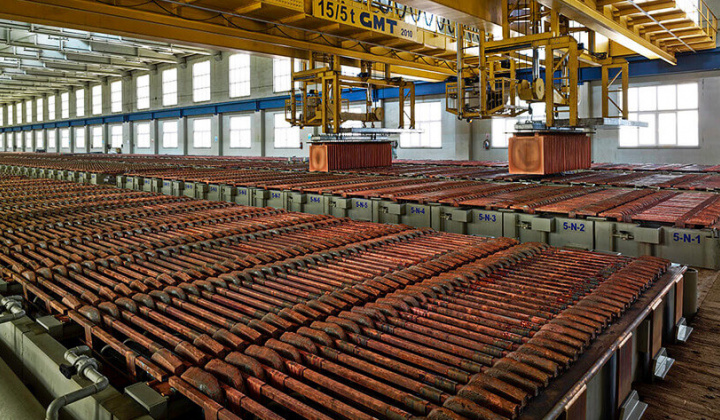 Giá đồng bật tăng nhờ dữ liệu kinh tế tích cực của Trung Quốc