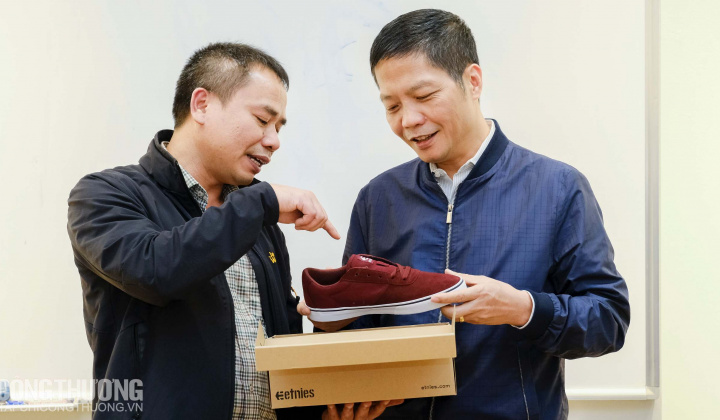 Bước qua Covid-19: Cùng doanh nghiệp Việt "vững tay chèo"