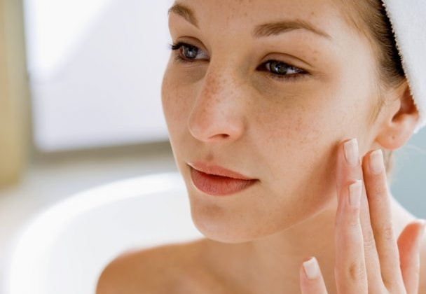 Vì sao phụ nữ Việt dễ bị nám đến vậy?