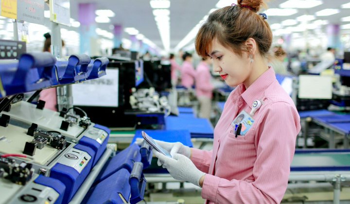 Đến 15/4, Việt Nam xuất siêu 2,46 tỷ USD