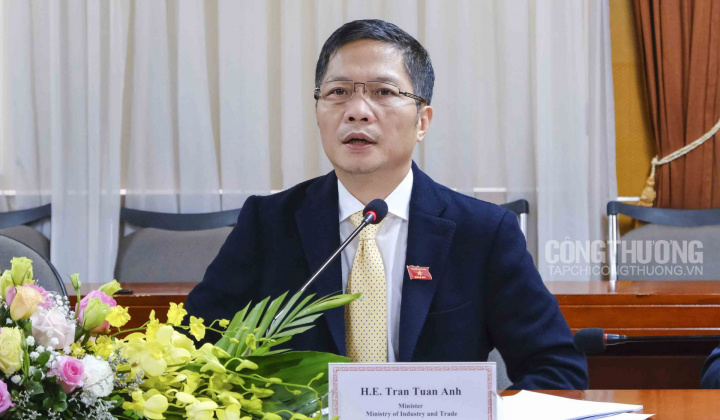 Bộ trưởng Trần Tuấn Anh gửi thư chúc mừng cán bộ, công chức, người lao động toàn ngành Công Thương nhân ngày truyền thống