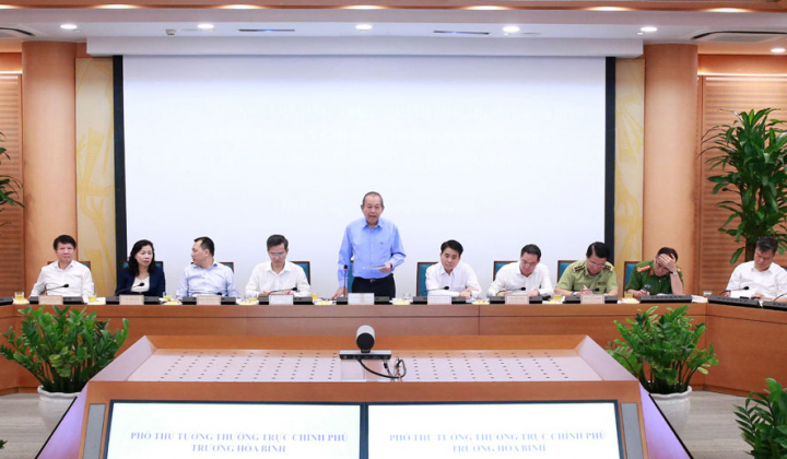 Phó Thủ tướng Trương Hòa Bình: Buộc thôi việc những cán bộ tiếp tay cho hành vi buôn lậu