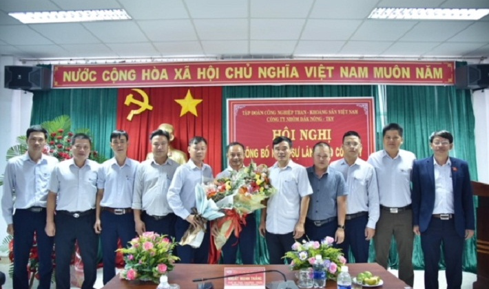 Công bố Quyết định bổ nhiệm Giám đốc Công ty Nhôm Đắk Nông - TKV
