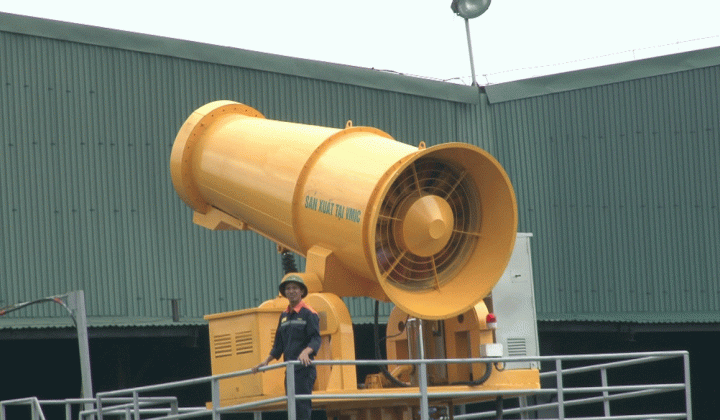 Tổng Giám đốc TKV trực tiếp kiểm tra lắp đặt thử nghiệm máy phun sương dập bụi cao áp