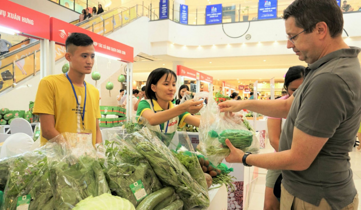 Phối hợp với Bộ Công Thương, AEON thúc đẩy tiêu thụ và xuất khẩu nông sản Việt