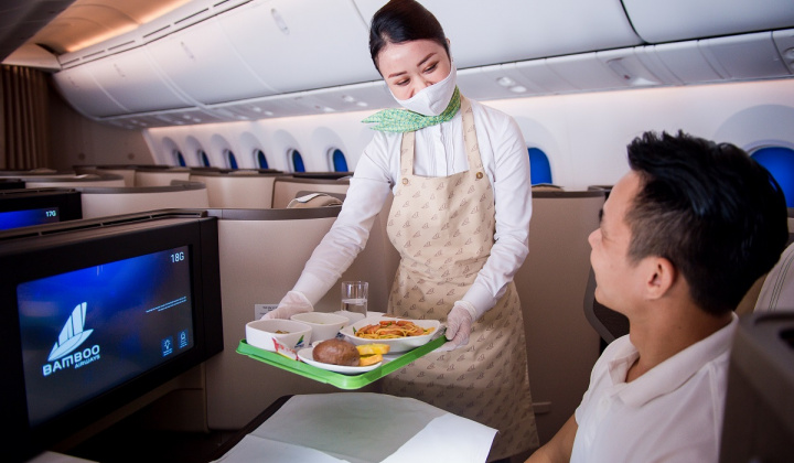 Bamboo Airways khôi phục tiêu chuẩn dịch vụ bay định hướng 5 sao trên mọi đường bay từ 1/7