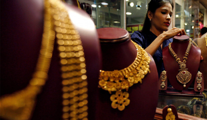 Giá vàng ngày 30/6 chinh phục đỉnh cao mới trong bối cảnh Covid-19 ngày càng phức tạp