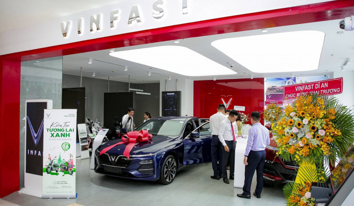 VinFast khai trương 27 showroom mới, 21 showroom 3S đặc biệt