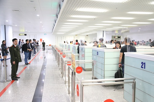 Kiểm soát tự động hoạt động xuất nhập cảnh